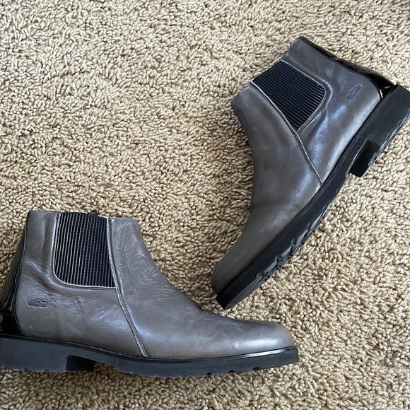 Cloud Shoes - Cloud leather boots size 9